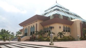 Ada yang Rusak dan Bocor, Revitalisasi Masjid Agung Batam Segera Dikerjakan dengan Pagu Anggaran Rp167 Miliar