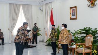 PT Pertamina Patra Niaga Regional Kalimantan Raih 1 Proper Emas dan 7 Hijau