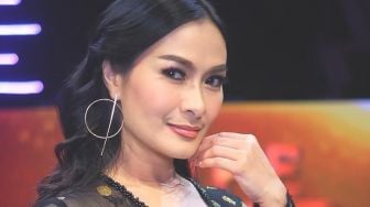 Iis Dahlia Ikutan Unggah Foto Wajah Tanpa Make Up, Warganet: Kok Kayak Mawang?