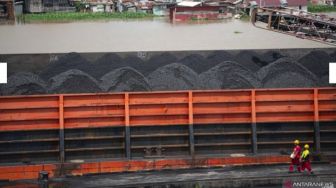 Larangan Ekspor Batubara Dicabut, Politisi PKS: Mencla-Mencle dan Tidak Berwibawa