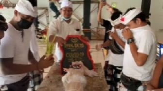Ngakak, Para Pemuda Bali Ini Bikin Ritual Usir Pandemi Covid-19