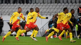 Hajar Lille Lewat Adu Penalti, Lens ke 16 Besar Piala Liga Prancis