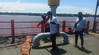 Tangki Kapal Meledak, 2 ABK Luka Bakar Chief Kapal Masih Dalam Pencarian