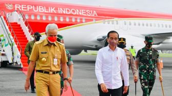 Ganjar Pranowo Laporkan Capaian Vaksinasi, Presiden Jokowi: Kasus di Jawa Tengah tidak akan Naik Terlalu Tinggi