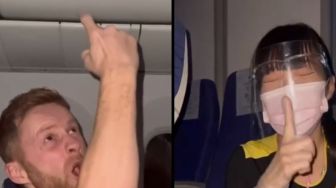 Viral Seorang Pria Bertelanjang Dada Mabuk di Pesawat Singapura