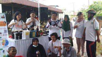 Mengolah Sampah Organik Ala Komunitas Eco Enzym Nusantara