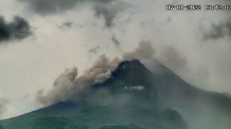 Gunung Merapi Masih Luncurkan Guguran Awan Panas, Begini Kondisinya