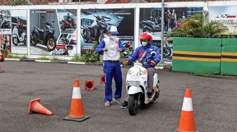 Banjir Peminat, Puluhan Ribu Bikers Ikut Pelatihan Safety Riding Astra Motor Yogyakarta