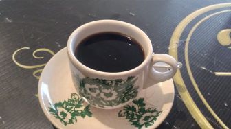 Makna Mendalam Secangkir Kopi Bersama di Manggarai