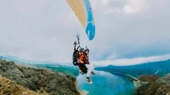 Potensi Bangkitnya Pariwisata Olahraga Paralayang Telaga Menjer Wonosobo