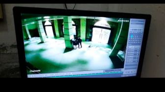 Terekam CCTV, Aksi Pencurian Uang Amal di Masjid Nurul Muhajirin Makassar