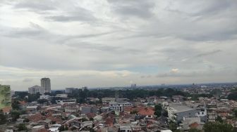 Kota Bogor Hujan Petir Pada Sore Hari, Sabtu 8 Desember 2022