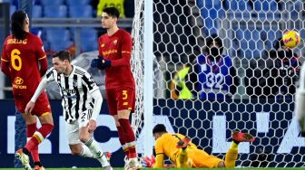 Comeback Sensasional! Sepuluh Pemain Juventus Permalukan AS Roma 4-3