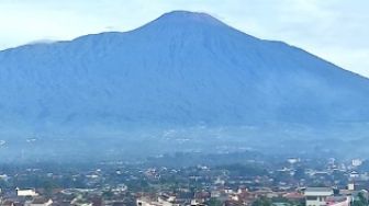 6 Jalur Pendakian Gunung Slamet, Gunung tertinggi Nomor 2 di Pulau Jawa!