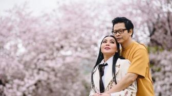 Rayakan 29 Tahun Pernikahan, Armand Maulana dan Dewi Gita Buka Donasi untuk Anak Pengidap Kanker