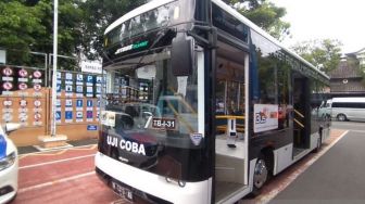 Ramah dengan Penyandang Disabilitas, Kota Solo Uji Coba Bus Low Deck