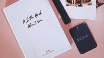 Review Buku A Little Book About You: Kumpulan Puisi yang Menghangatkan Hati