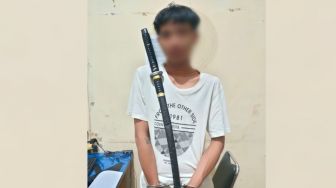Pemuda yang Tewaskan Pelajar Pakai Samurai di Padang Diciduk, Polisi Didesak Bongkar Prostitusi Online di Sumbar