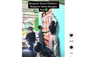 Kebo Banget, Sekelompok Pemuda Ini Sampai Lakukan Cara Ekstrim untuk Membangunkan Teman