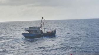 Diduga Curi Ikan di Laut Natuna Utara, 3 Kapal Asing Berbendera Vietnam Ditangkap TNI AL