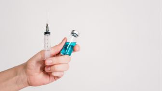 Hasil Studi: Booster Vaksin AstraZeneca Naikan Antibodi Lawan Semua Varian Covid-19