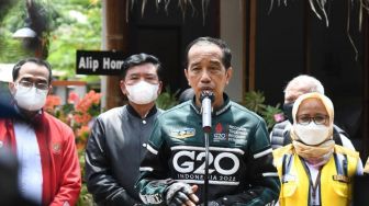 Jokowi Ungkap Banyak Negara Kaget Kasus Covid-19 Indonesia Tiba-tiba Turun Drastis