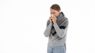4 Penyebab Pilek Tak Kunjung Sembuh, Salah Satunya Pneumonia