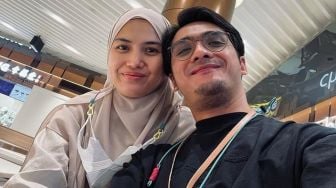 Penampilan Terkini Herfiza Novianti Pakai Cadar Curi Atensi, Istri Ricky Harun Didoakan Istiqomah