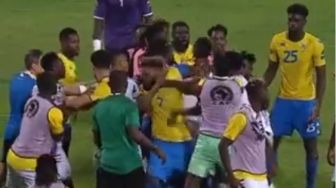 Piala Afrika Kembali Rusuh, Pemain Ghana Secara Brutal Jotos Striker Gabon