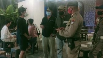Kafe dan Warung Kopi di Padang Masih Abai Prokes, Satpol PP Beri Peringatan Keras