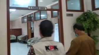 KPK Geledah Beberapa Kantor di Lingkungan Pemkab PPU, Ini yang Diambil