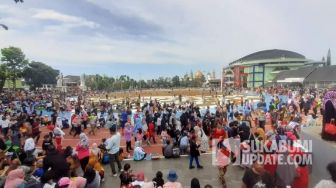 Heboh, Tiga Anak Terpisah Dengan Orang Tuanya di Lapangan Merdeka Sukabumi