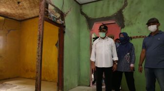 Tengok Bangunan Rusak Imbas Gempa Banten, Menko PMK: Saya Belum Berani Memastikan, Tapi Diusahakan Segera Pulih