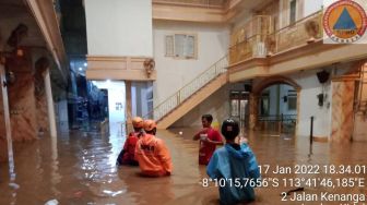 Rumah Pribadi Bupati Jember Hendy Siswanto Diterjang Banjir untuk Kedua Kalinya