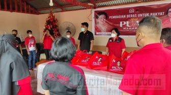 Beras Bantuan Ketua DPR RI Puan Maharani Dibagikan di Kota Bitung