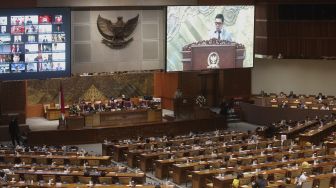 Respon Pengesahan UU IKN, Nicho Silalahi Minta Jokowi Segera Pindah Biar Istana Negara Dibikin Rumah Tinggal