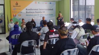 Datangi MKD untuk Laporkan Arteria Dahlan, Masyarakat Penutur Bahasa Sunda Ditemui Legislator dari Jawa Barat