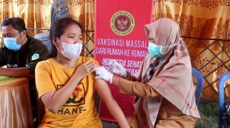Binda Sulbar Gencarkan Vaksinasi Pelajar di Sekolah dan Ponpes