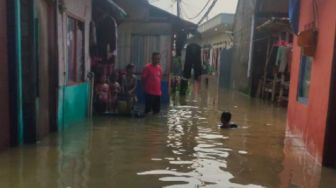 Banjir Genangi Rumah Warga, BPBD Kota Bekasi Siap Evakuasi Warga