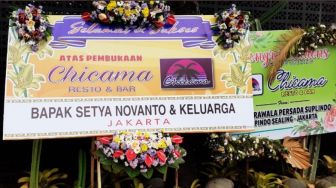 Beredar Foto Karangan Bunga dari Setya Novanto dan Keluarga, Benarkah dari Terdakwa e-KTP?