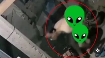 Viral Video Pencuri Bugil saat Beraksi di Sumsel Terekam CCTV