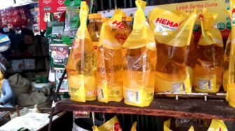 Pantau Minyak Goreng Rp14 Ribu, Pemkot Bekasi Cek Penjualan di Toko Ritel