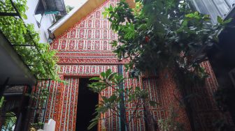 Plang 'Rumah Dijual' Dicopot di Rumah Dorce Gamalama, Warga: Sudah Laku Kali