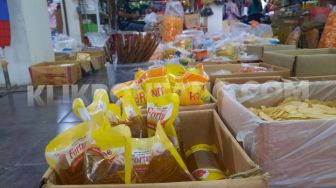 Bulog Nusa Tenggara Timur Jual Minyak Goreng Harga Rp14 Ribu Per Liter