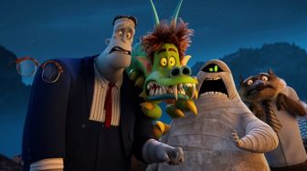 Ulasan Film Hotel Transylvania 4, saat Drakula dan Manusia Bertransformasi