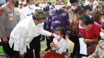 Mendagri Tinjau Pelaksanaan Vaksinasi Anak di Riau