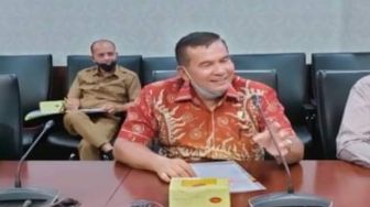 Bikin Gaduh, Fraksi PAN DPRD Pesisir Selatan Desak Bupati Copot Jabatan Camat Lengayang