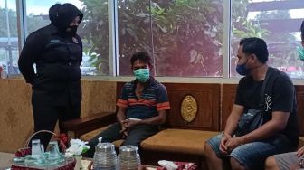 Terekam CCTV, Setiap Jumat Pria Sumenep Ini Pamer Kelaminnya ke Siswa dan Santri