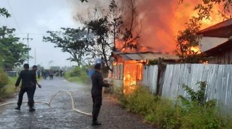 Polisi Sebut Pelaku Pembakaran Rumah di Yalimo karena Menolak PSU