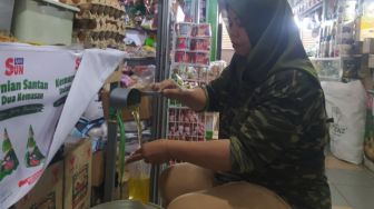 Harga Minyak Goreng di Pasaran Kota Bogor Belum Semua Terjual Rp 14.000 per Liter